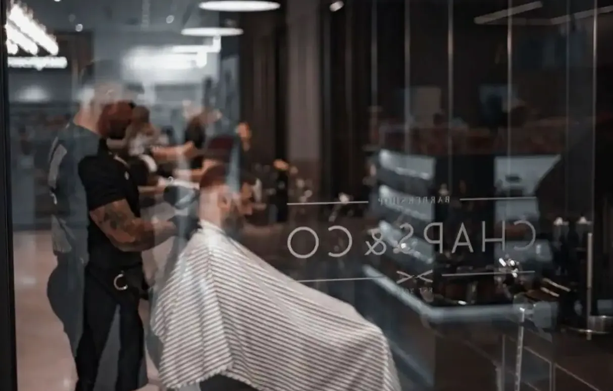 Zabieg pielęgnacyjny skóry głowy — Barbershop Polska — efekt 1